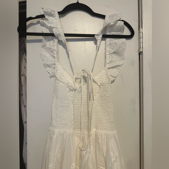 ASTR White Cottage Maxi Dress - Picture 5 of 7